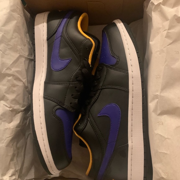 NWT LIMITED EDITION SHOES in box w/ receipts! Open to all offers - Picture 13 of 16